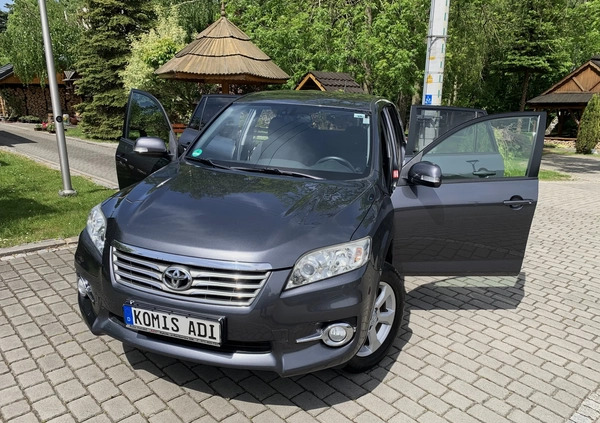 Toyota RAV4 cena 44900 przebieg: 230000, rok produkcji 2010 z Jasło małe 781